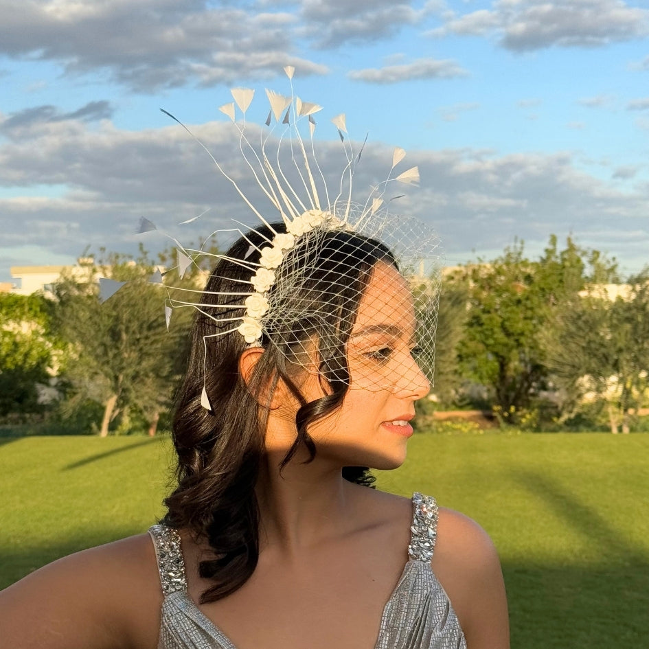 Bandeau de mariée avec voile et fleurs