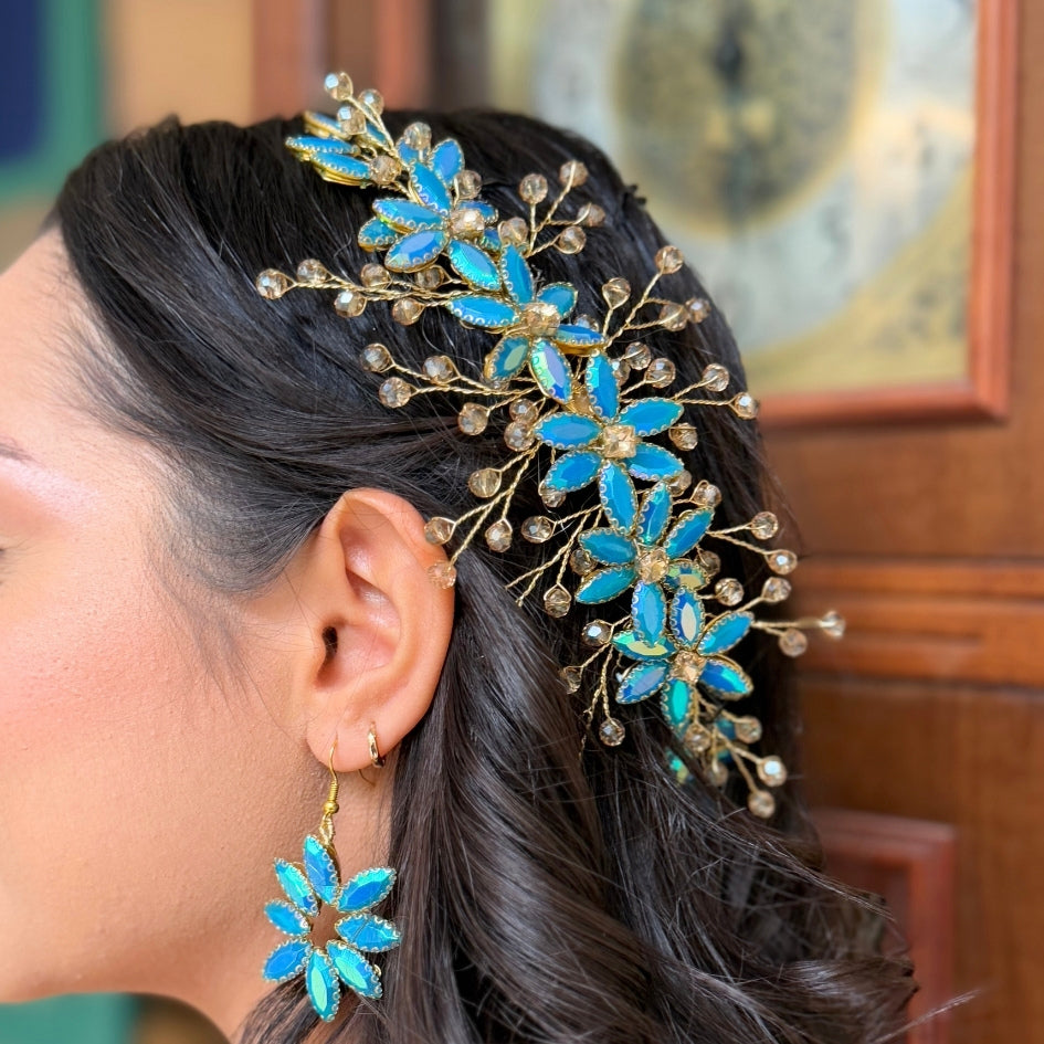 Broche à cheveux avec fleurs en cristaux bleus