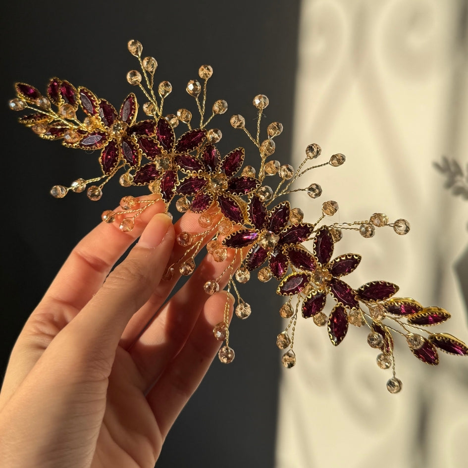 Broche à cheveux fleurs mauve en cristaux