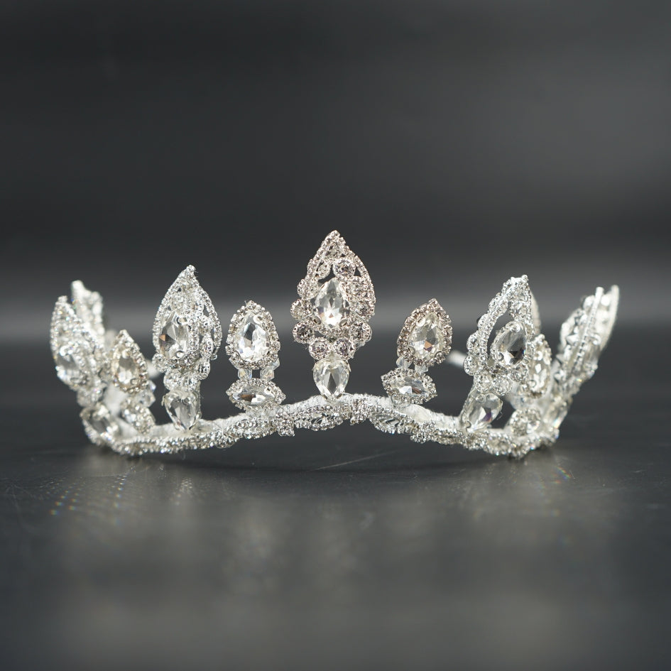 Couronne de mariage modelé royale couleur blanc