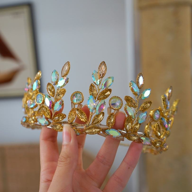 Diadème de mariée floral, feuille d’or vigne de cheveux de mariée, casque de mariée en or, couronne de mariée en perles, diadème de mariage floral, couronne de mariage florale