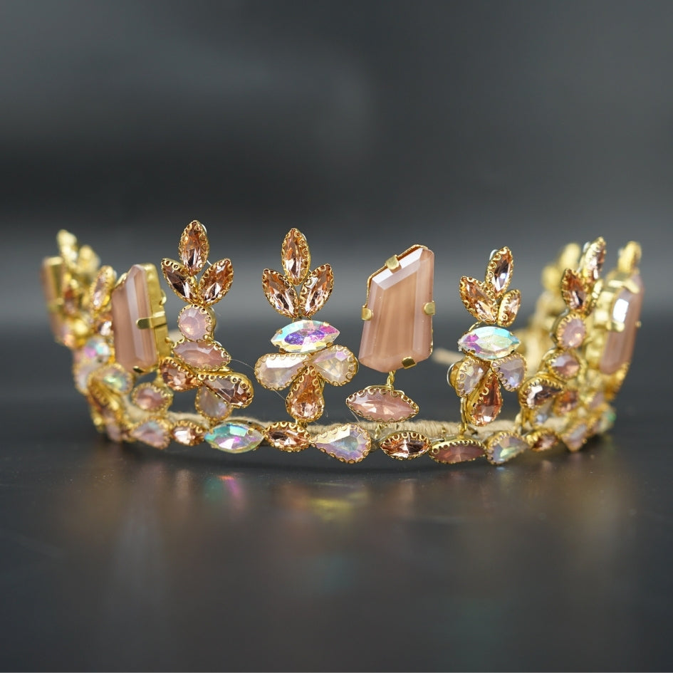 Couronne dorée et rose avec cristaux scintillants