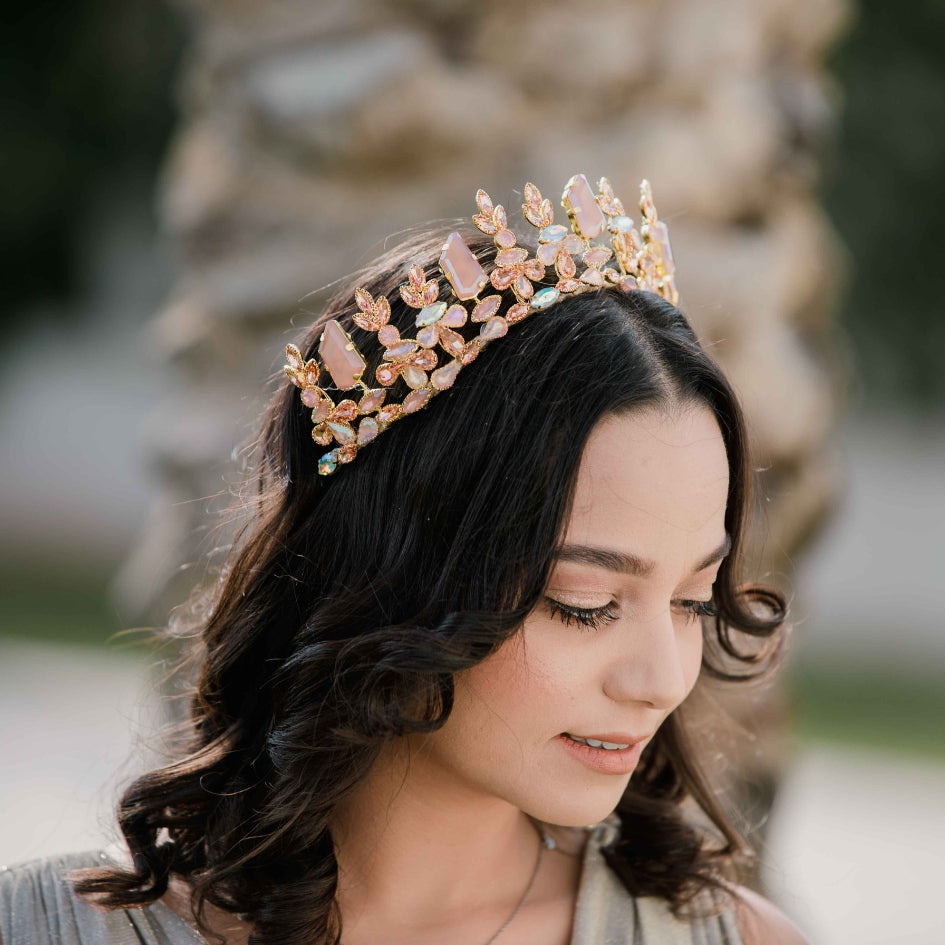 Couronne dorée et rose avec cristaux scintillants