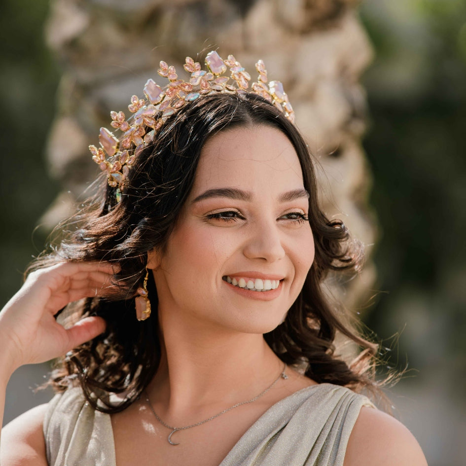 Couronne dorée et rose avec cristaux scintillants