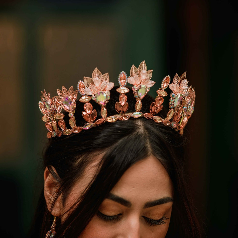 Couronne glamour rose et dorée avec cristaux