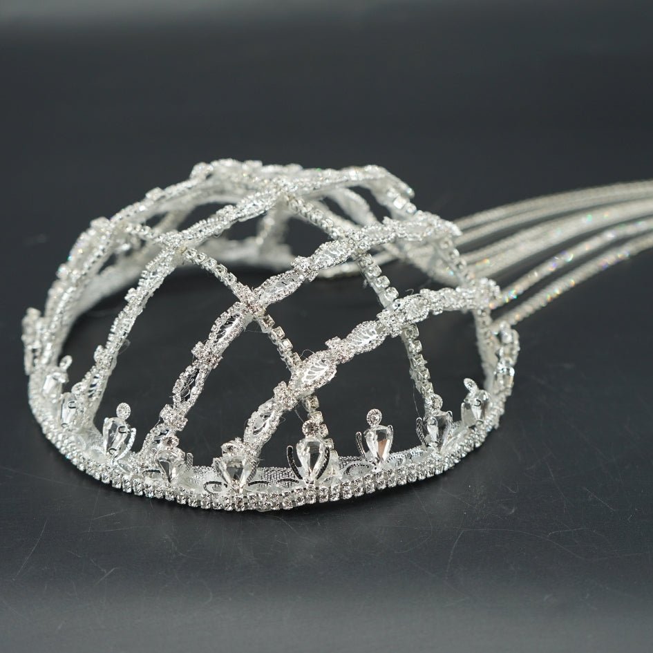 Couronne Style Chapeau Blanc Avec Chain