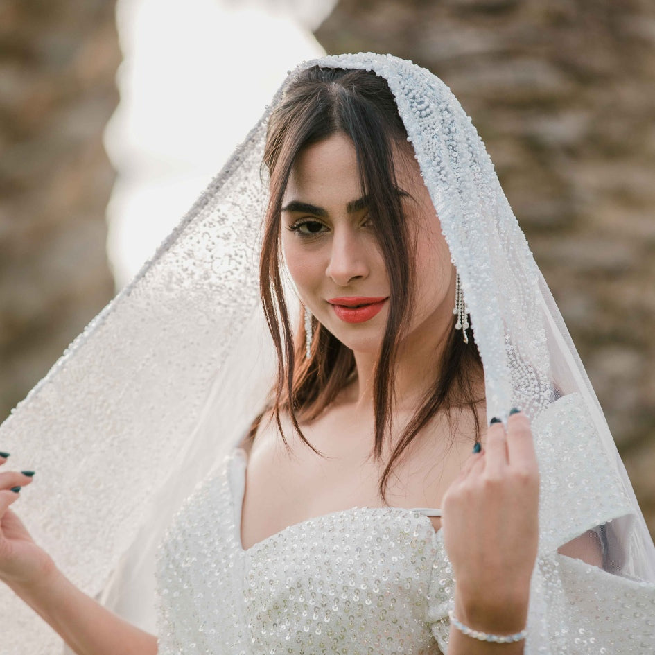 Voile de Mariage en Tulle avec Perles et Broderie Élégante