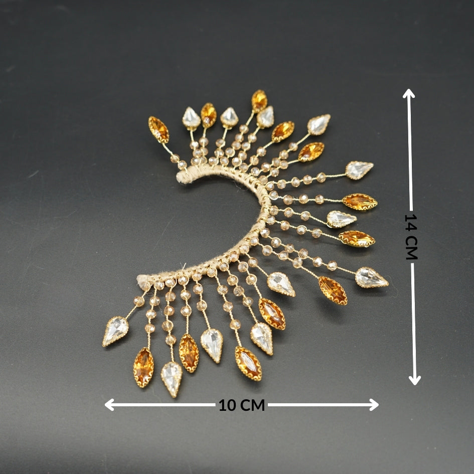 Accessoire d'oreille style broche, orné de pierres précieuses